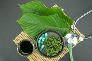 what are dangers of kratom
